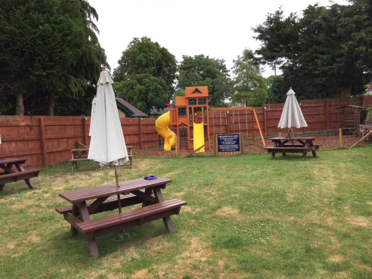 The Bell Inn Salisbury Exterior foto