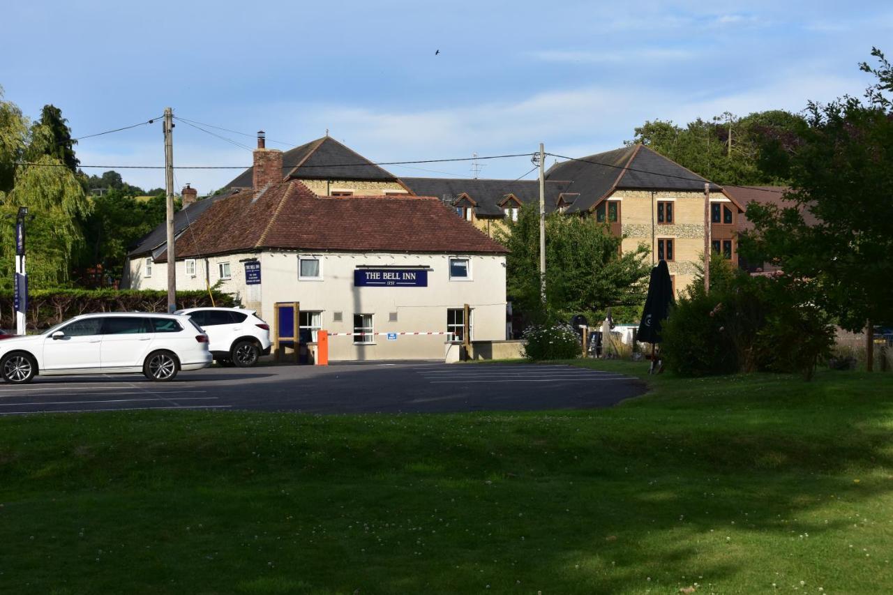 The Bell Inn Salisbury Exterior foto