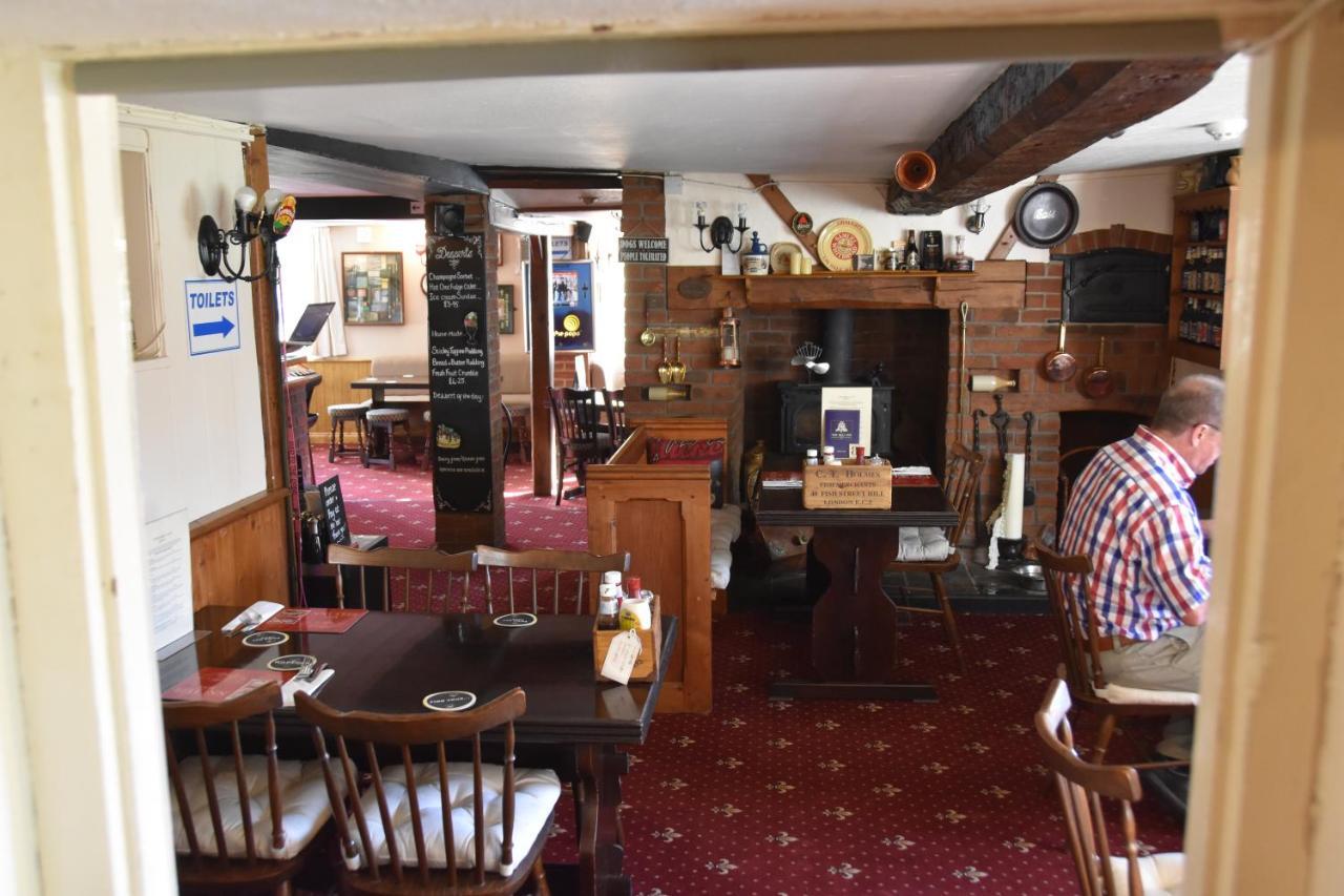 The Bell Inn Salisbury Exterior foto