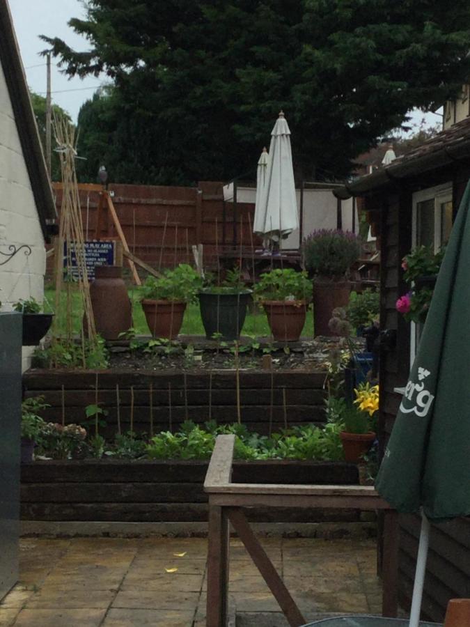 The Bell Inn Salisbury Exterior foto