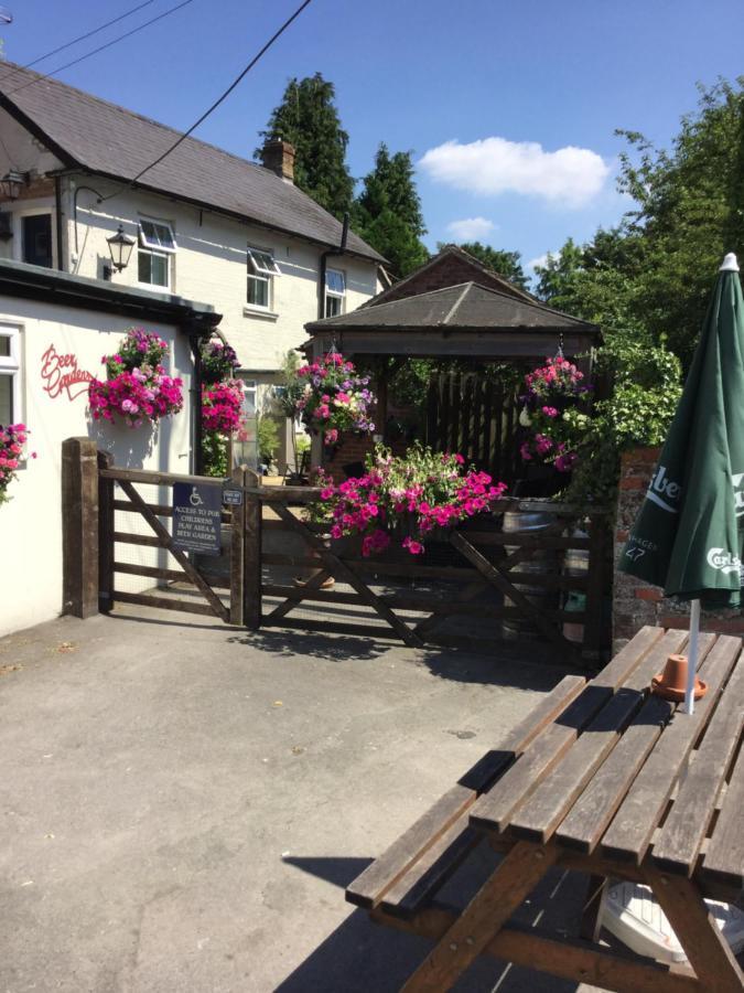 The Bell Inn Salisbury Exterior foto